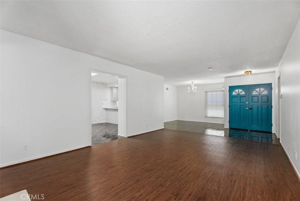Image 13 of property listing at 17938 Los Tiempos Street, Fountain Valley, CA 92708