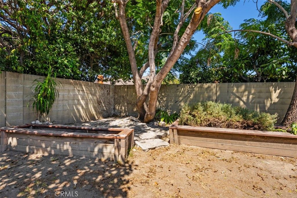 Image 38 of property listing at 17938 Los Tiempos Street, Fountain Valley, CA 92708