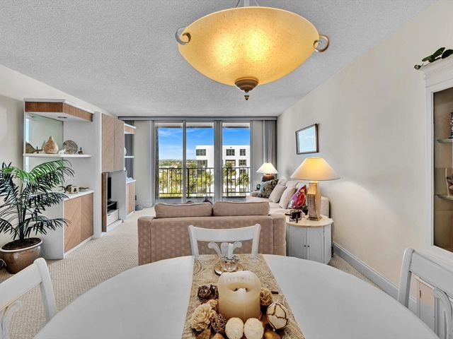 1149 Hillsboro Mile 703, Hillsboro Beach, FL 33062