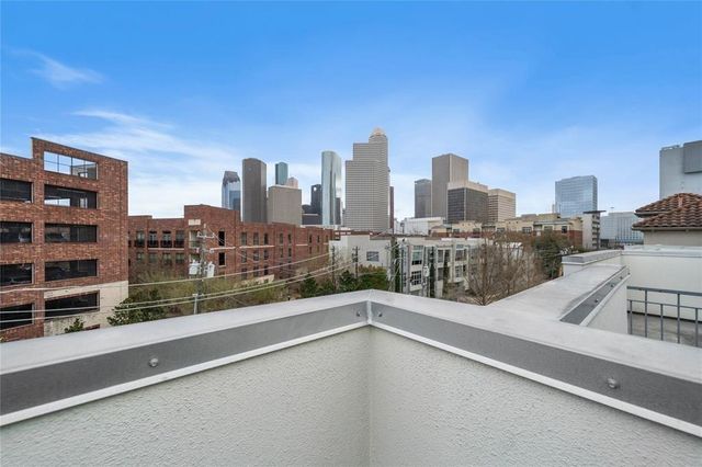 128 Pierce Street, Houston, TX 77002
