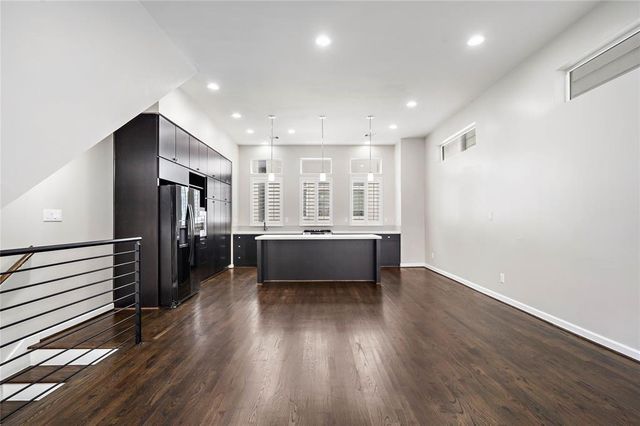 128 Pierce Street, Houston, TX 77002