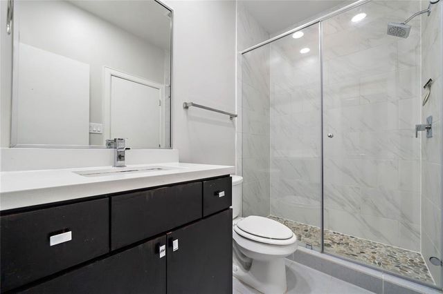 128 Pierce Street, Houston, TX 77002
