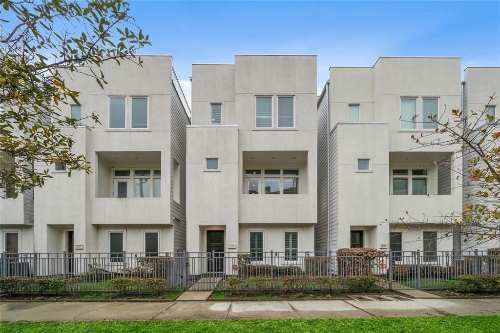 128 Pierce Street, Houston, TX 77002