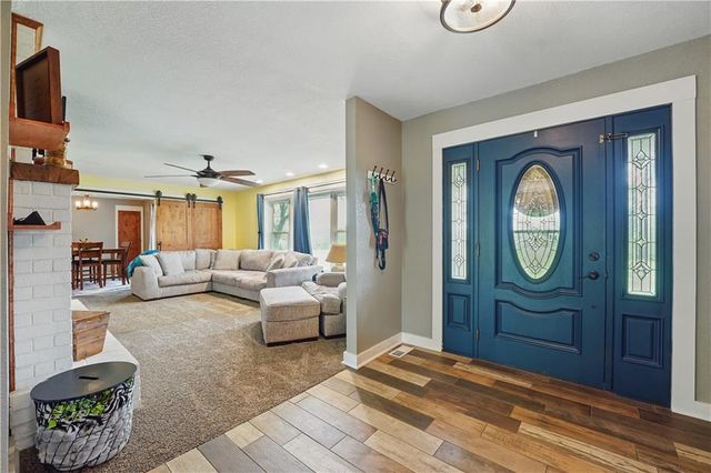 1633 N 600 Road, Baldwin City, KS 66006