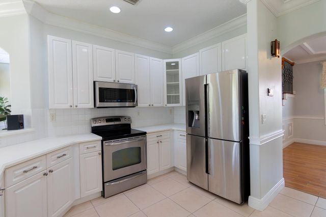 6243 Shadow Tree Lane, Lake Worth, FL 33463