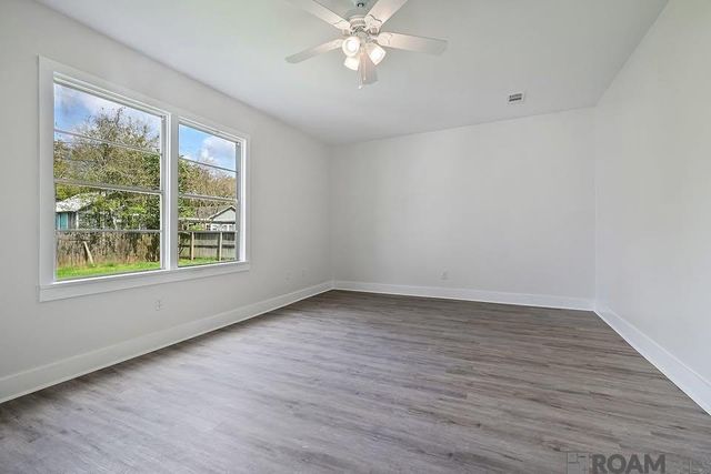 720 Avenue C, Port Allen, LA 70767