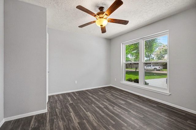 202 Civil Drive, League City, TX 77573