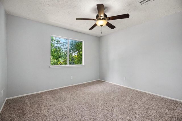 202 Civil Drive, League City, TX 77573