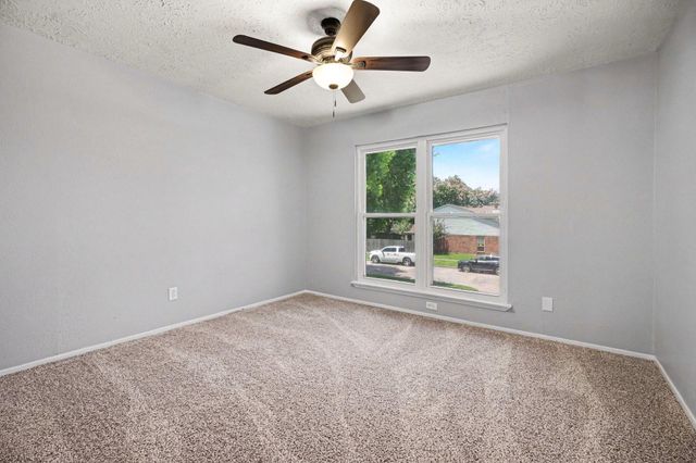 202 Civil Drive, League City, TX 77573