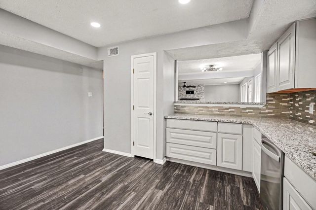 202 Civil Drive, League City, TX 77573