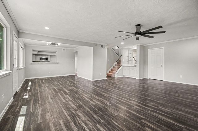 202 Civil Drive, League City, TX 77573