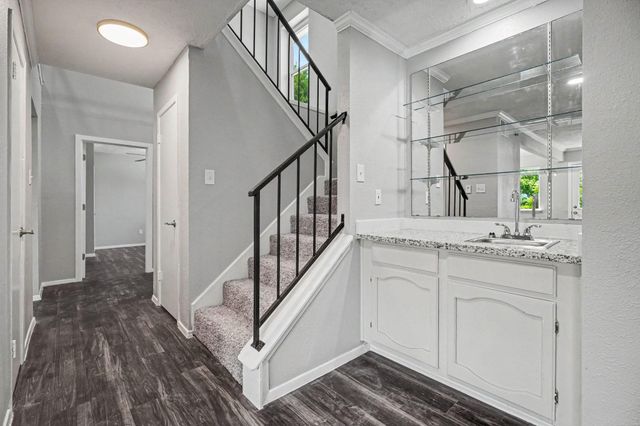 202 Civil Drive, League City, TX 77573