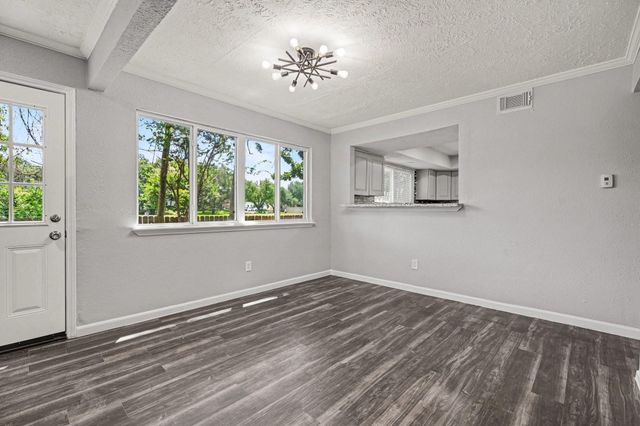 202 Civil Drive, League City, TX 77573