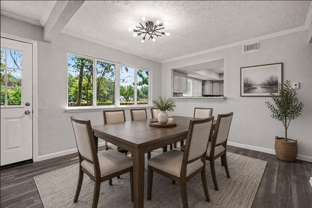 202 Civil Drive, League City, TX 77573