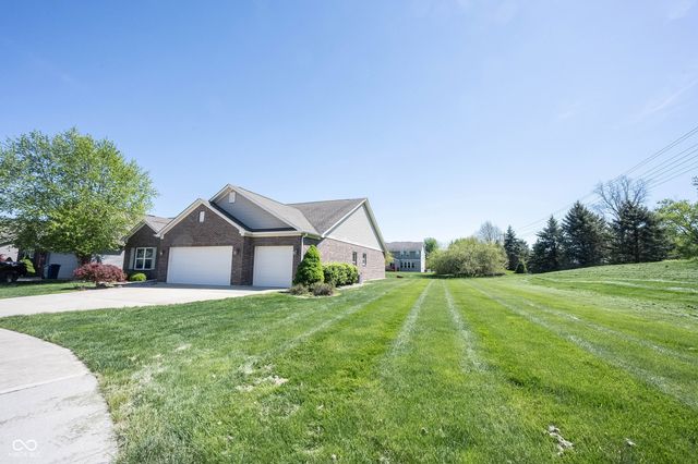 9633 Timber Circle, Mccordsville, IN 46055