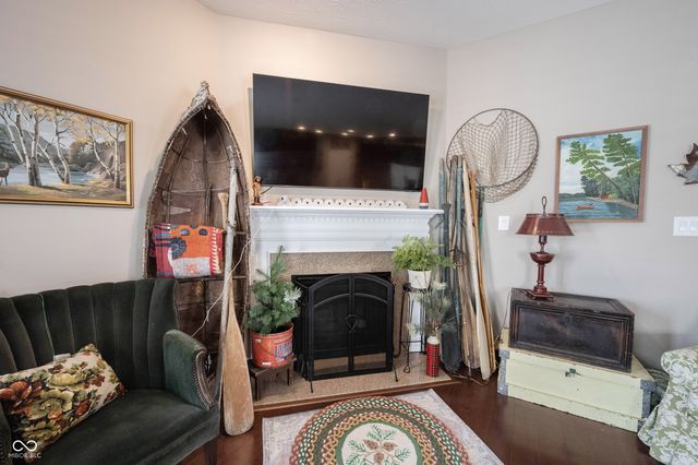 9633 Timber Circle, Mccordsville, IN 46055