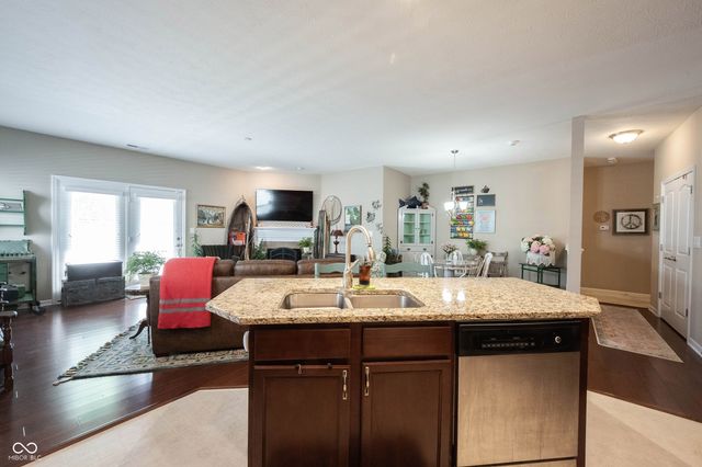 9633 Timber Circle, Mccordsville, IN 46055