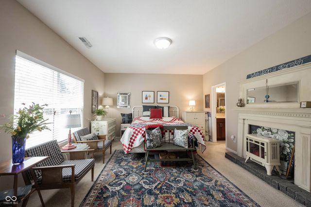 9633 Timber Circle, Mccordsville, IN 46055