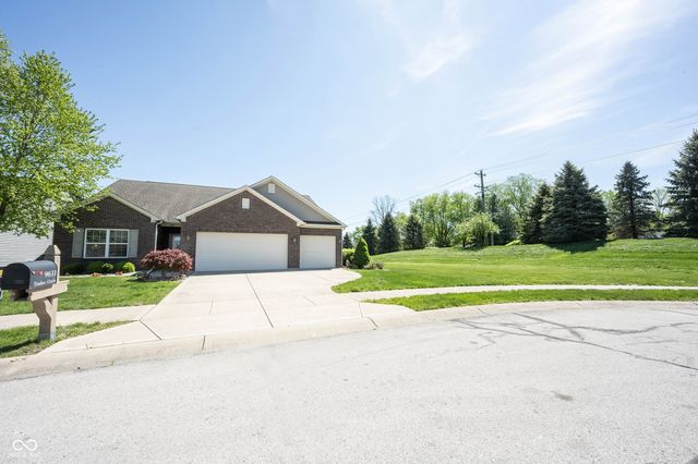 9633 Timber Circle, Mccordsville, IN 46055