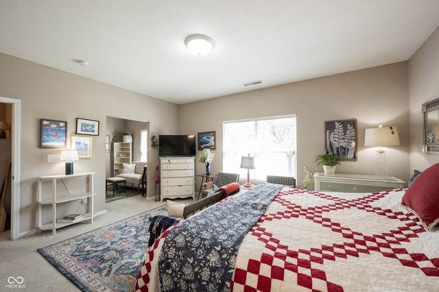 9633 Timber Circle, Mccordsville, IN 46055