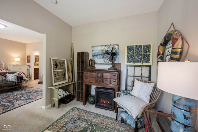 9633 Timber Circle, Mccordsville, IN 46055