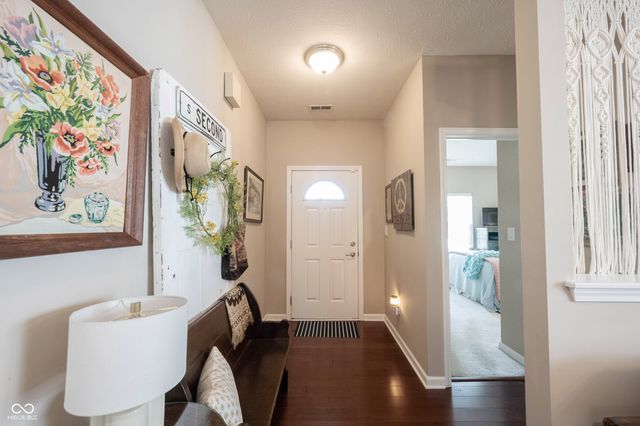 9633 Timber Circle, Mccordsville, IN 46055