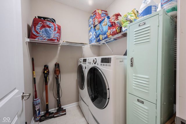 9633 Timber Circle, Mccordsville, IN 46055