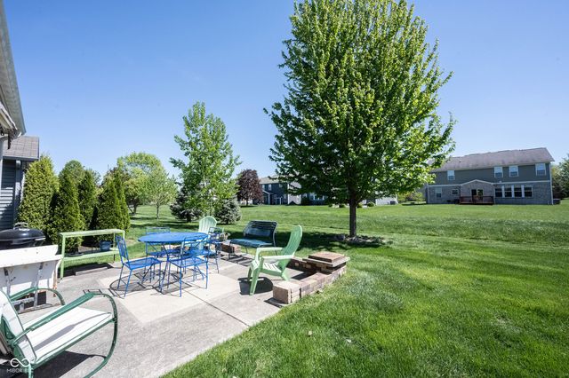 9633 Timber Circle, Mccordsville, IN 46055