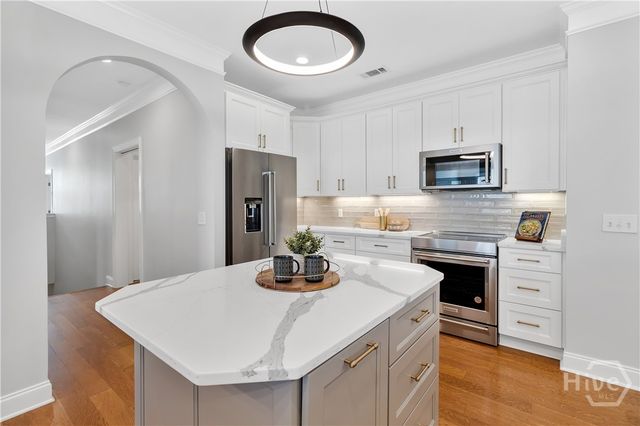 804 River Oaks Drive, Richmond Hill, GA 31324