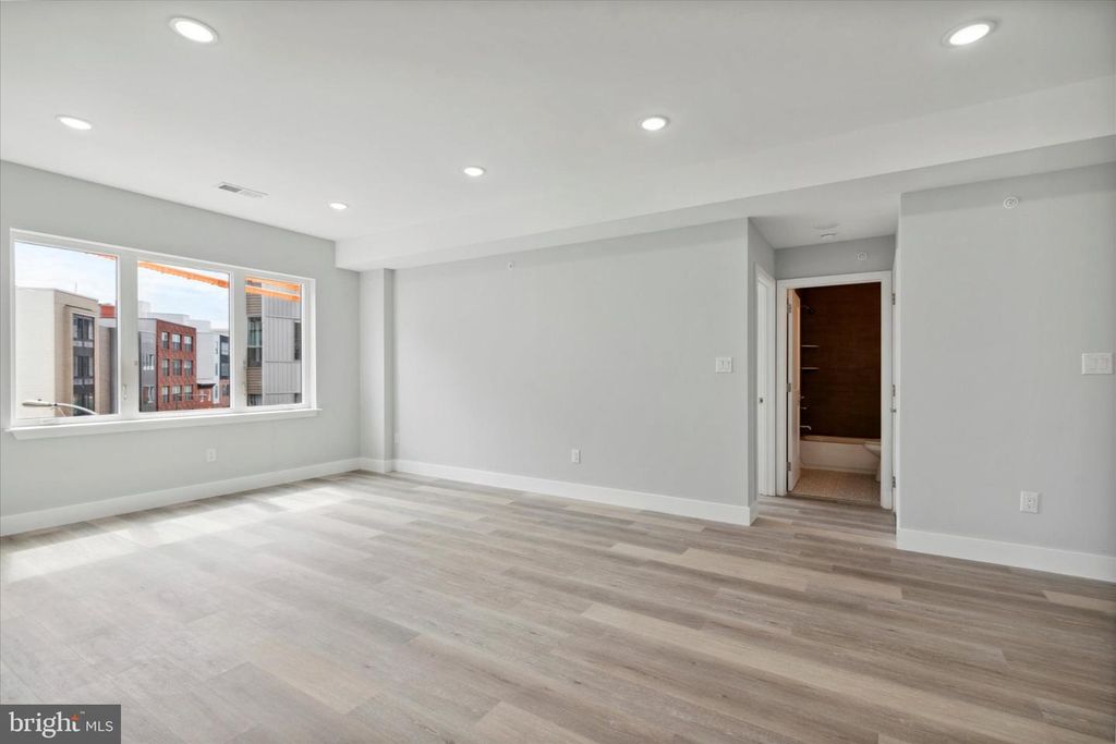 1600 RIDGE AVE, Philadelphia, PA 19130 — photo 4
