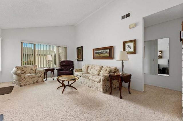 727 Nob Circle, Vista, CA 92084