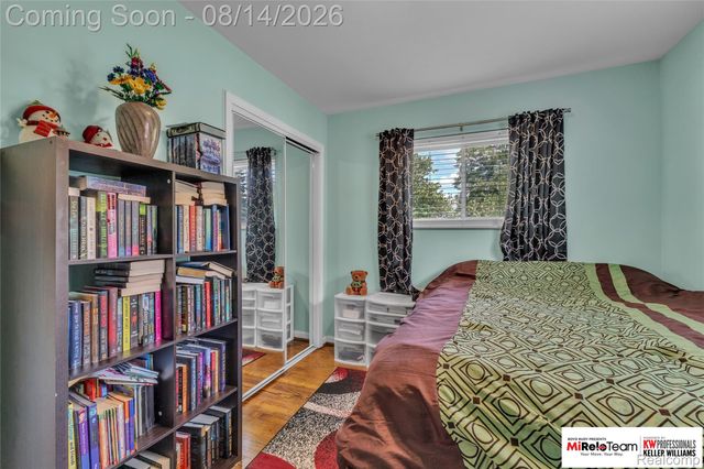 8300 Pacton Drive, Shelby Charter Township, MI 48317