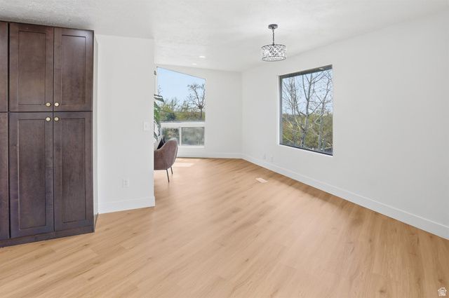 2599 E JONI DR, Layton, UT 84040