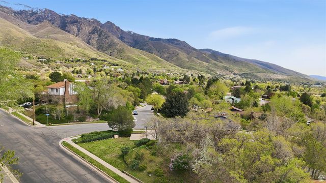 2599 E JONI DR, Layton, UT 84040