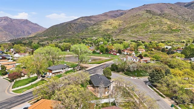 2599 E JONI DR, Layton, UT 84040