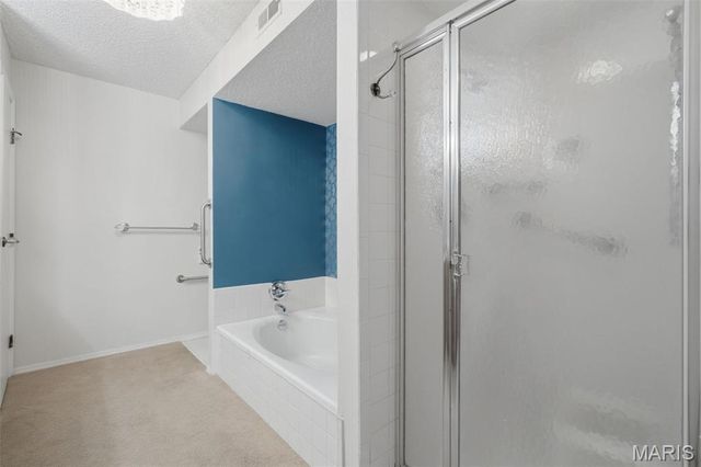 578 Sarah Lane 206, St Louis, MO 63141
