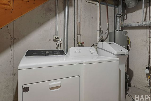 404 Lowell Drive 404, South Elgin, IL 60177