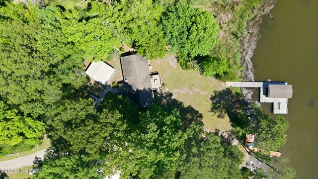 1045 River Road, Blounts Creek, NC 27814