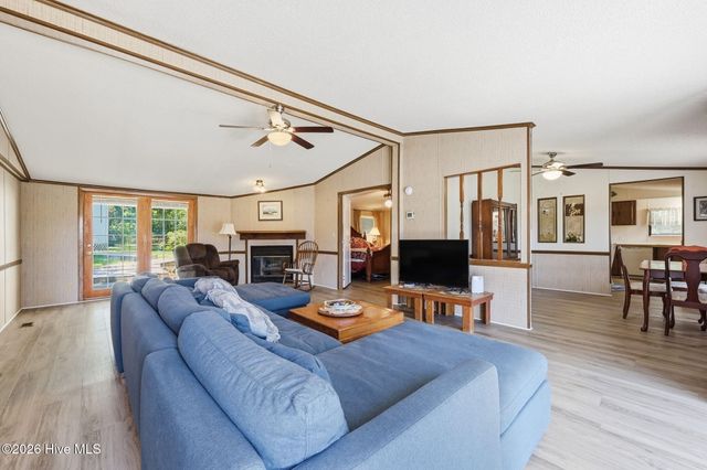 1045 River Road, Blounts Creek, NC 27814