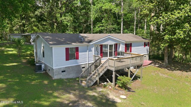 1045 River Road, Blounts Creek, NC 27814
