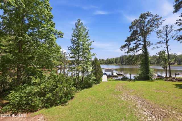 1045 River Road, Blounts Creek, NC 27814