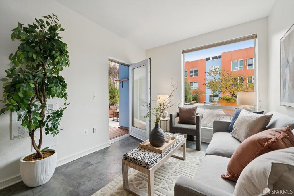 555 Bartlett Street 224, San Francisco, CA 94110