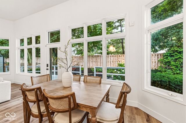 7833 Clearwater Cove Drive, Indianapolis, IN 46240