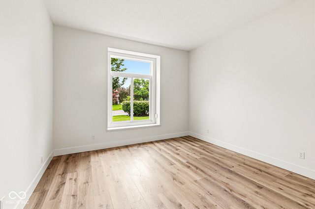 7833 Clearwater Cove Drive, Indianapolis, IN 46240