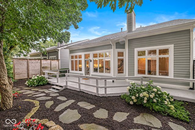 7833 Clearwater Cove Drive, Indianapolis, IN 46240