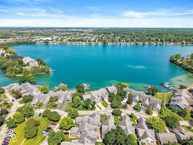 7833 Clearwater Cove Drive, Indianapolis, IN 46240