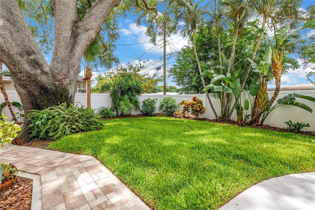 4201 27TH AVENUE N, St Petersburg, FL 33713