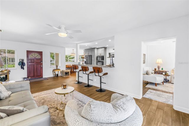 4201 27TH AVENUE N, St Petersburg, FL 33713