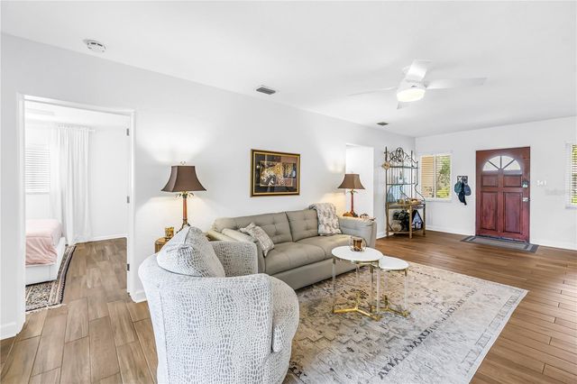 4201 27TH AVENUE N, St Petersburg, FL 33713