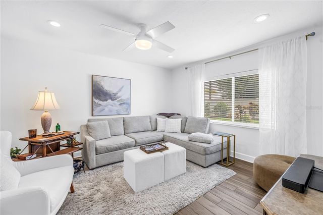 4201 27TH AVENUE N, St Petersburg, FL 33713
